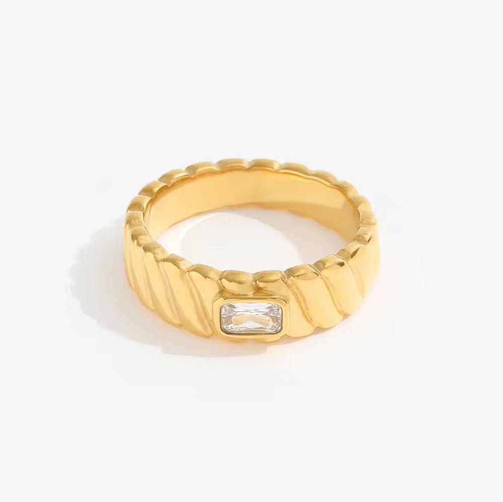 Croissant cubic zirconia ring - MOSA